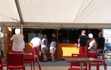 Profitez de notre bar au camping dans le Morbihan